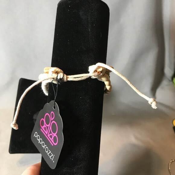 Paparazzi Layered Boho type Bracelet - Picture 3 of 3